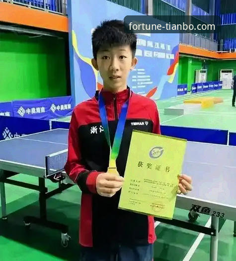 孙笑薇vs杨禹涵：国乒U15黑马对决，谁能笑到最后？